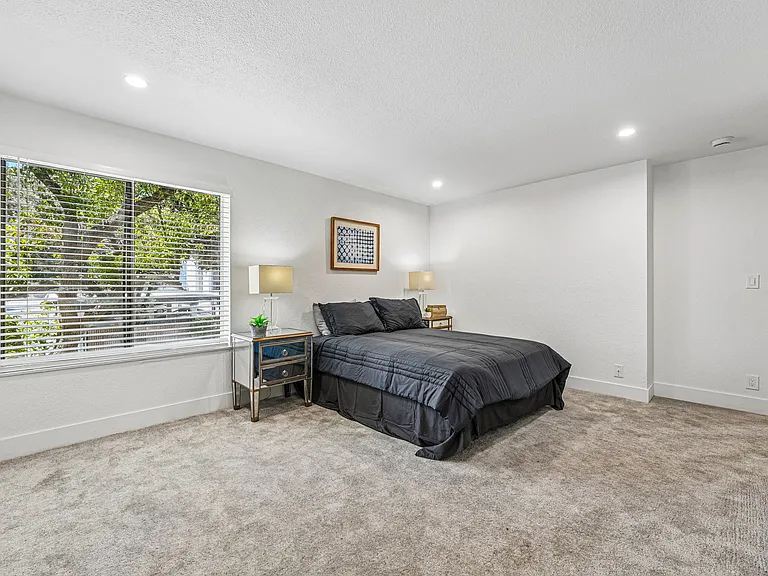 Summerwood Apartments — Photo 46