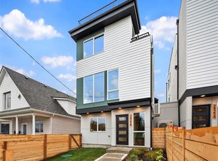 2825 NW 57th St #B, Seattle, WA 98107