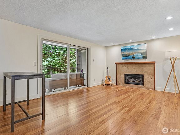 5th image of 4629 W Lake Sammamish Parkway SE #H206