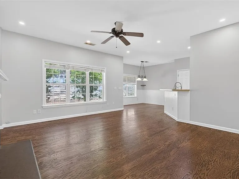 28 Stonehenge Ct — Photo 10