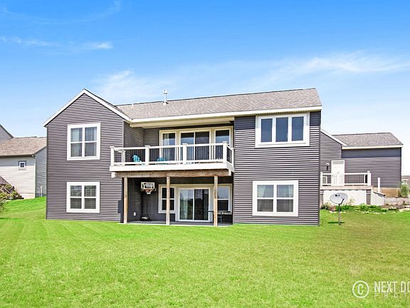 3rd image of 4086 Boulder View Dr