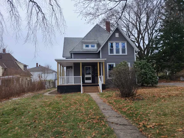 111 Peabody St APT 1, Gardner, MA 01440