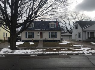 933 Winston Dr, Monroe, MI 48161