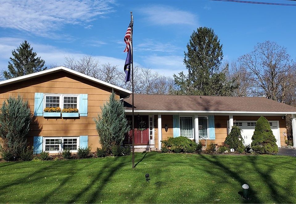 1st image of 8021 Chatham Dr