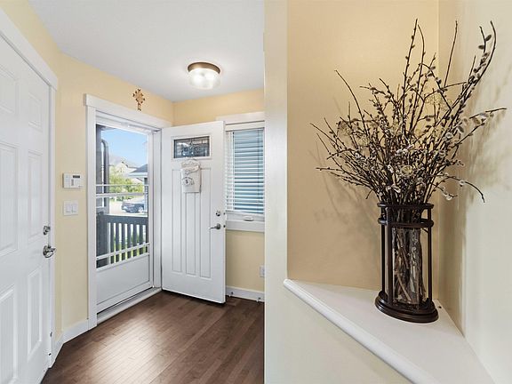2nd image of 7441 Ellesmere Way