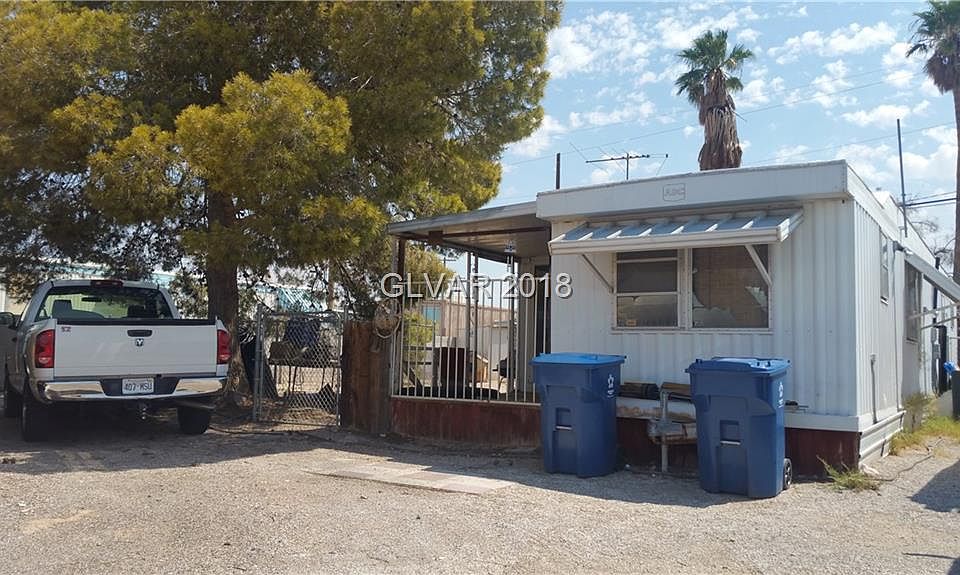 2nd image of 2218 Toiyabe St