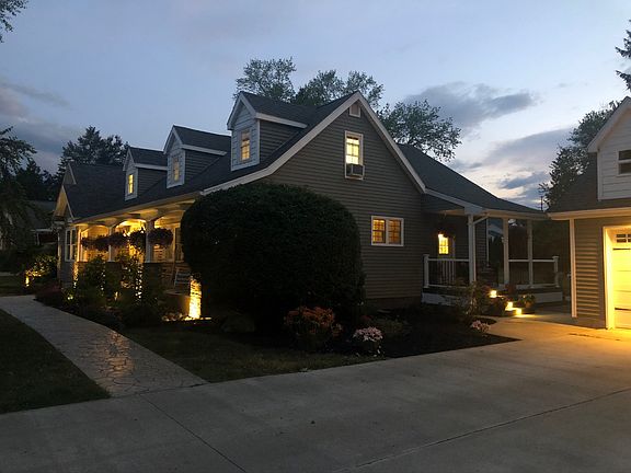 5th image of 27 Dewey Ave