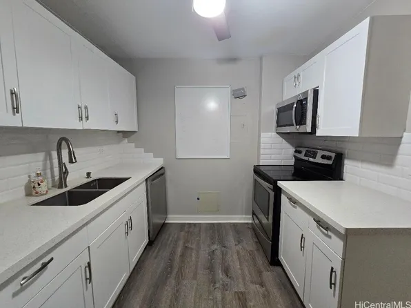 98-1030 Moanalua Rd #5106, Aiea, HI 96701