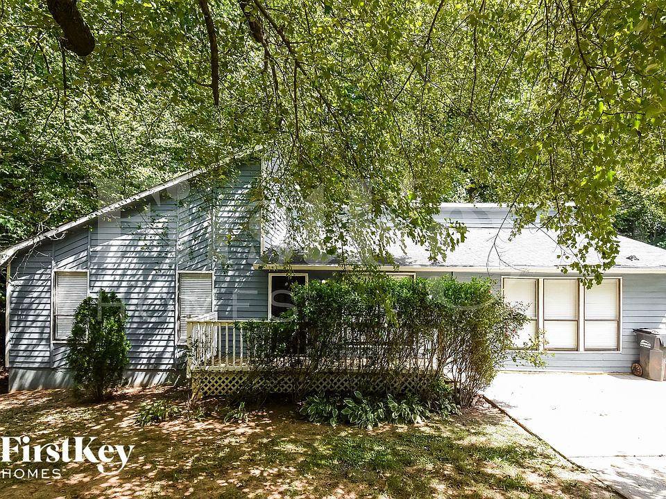 1st image of 422 Ridgetop Dr NW