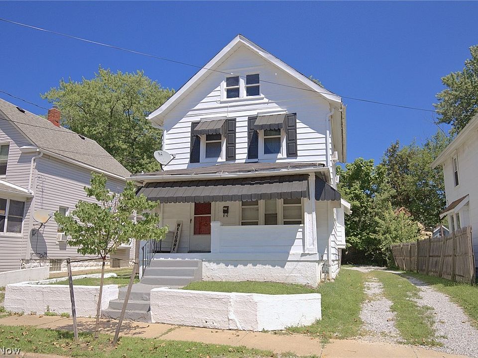 1st image of 1375 Hart St
