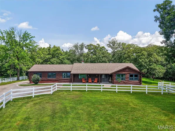 21 Timberland Dr, Foristell, MO 63348
