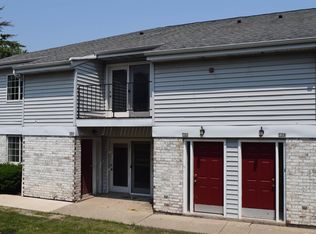 702 Whispering Pines Way, Fitchburg, WI 53713