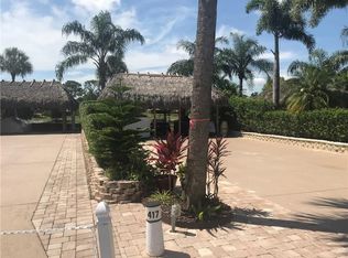 417 NW Chipshot Ln, Port Saint Lucie, FL 34986