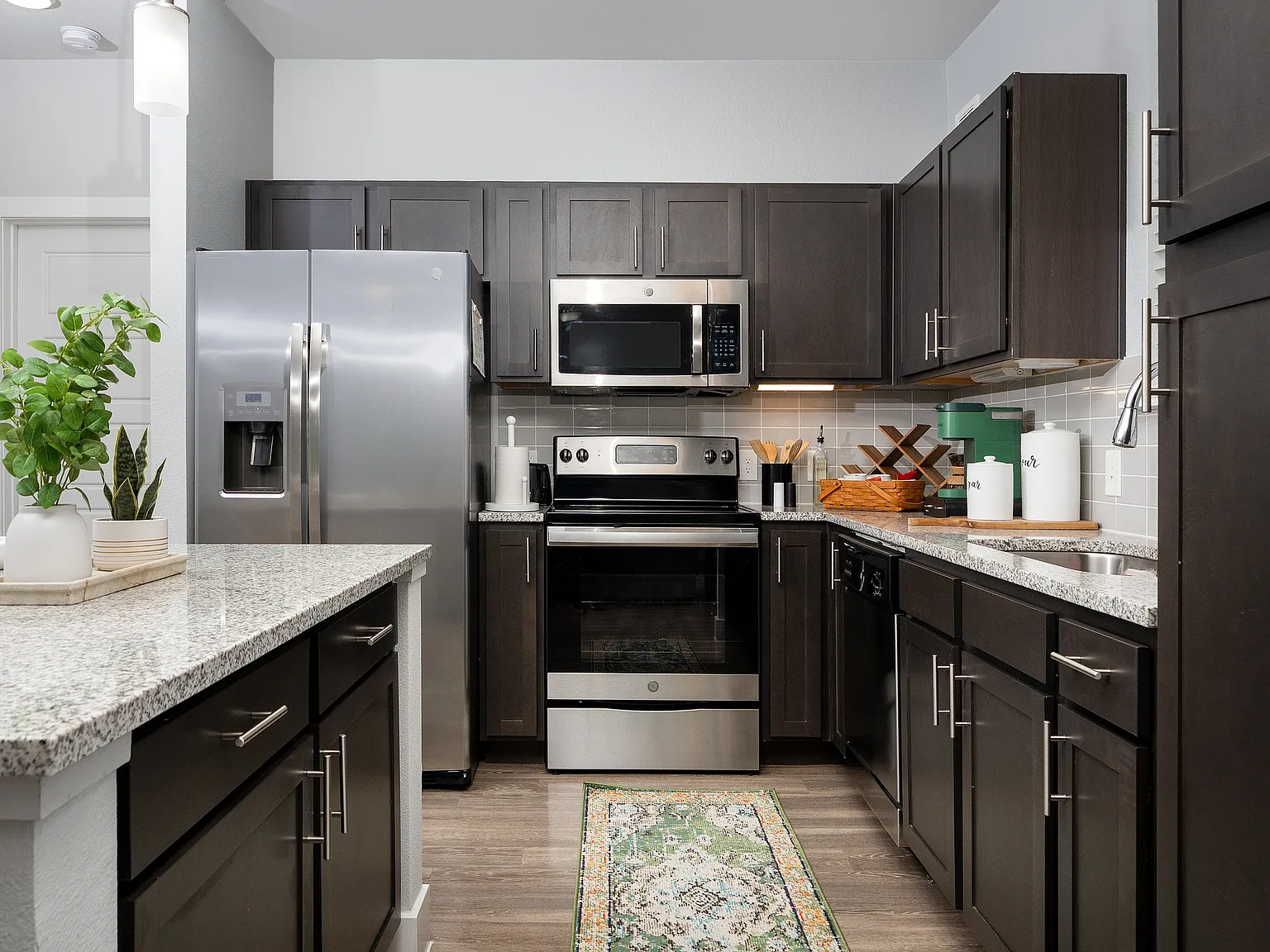 Sage Stone Oak 55+ Active Adult Apartment Homes — Photo 4