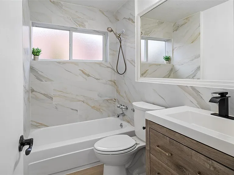 4514 NW 49th Dr — Photo 14