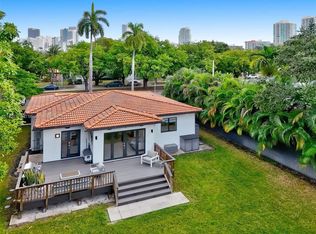 130 SW 25th Rd, Miami, FL 33129