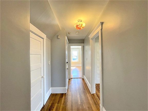 5th image of 58 Pinkert St #3
