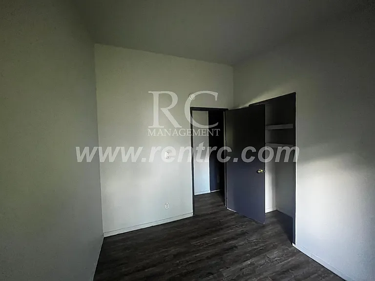 413 N Beard St #N — Photo 11