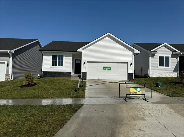 431 43rd St SW, Altoona, IA 50009