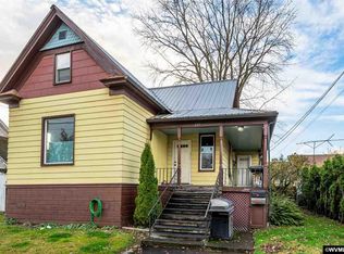 827 NE Davis St, McMinnville, OR 97128
