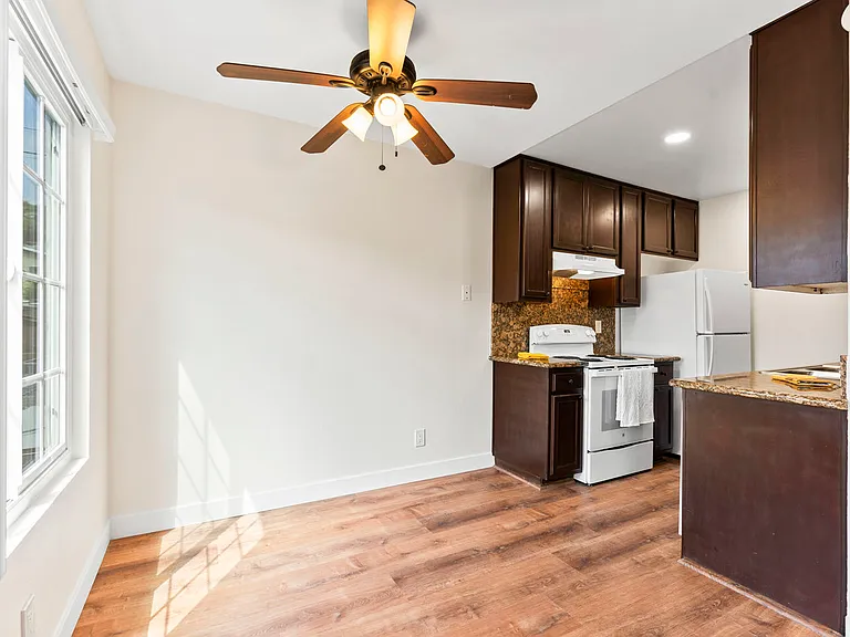 4572 Nebo Dr #H — Photo 23