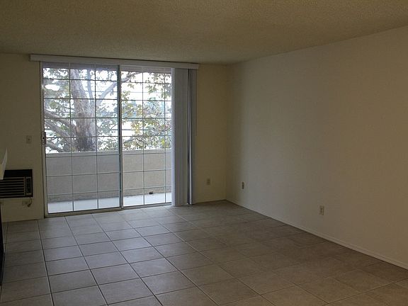 3rd image of 9915 National Blvd #101
