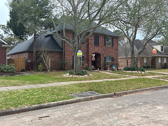 3rd image of 23123 Crossbend Dr