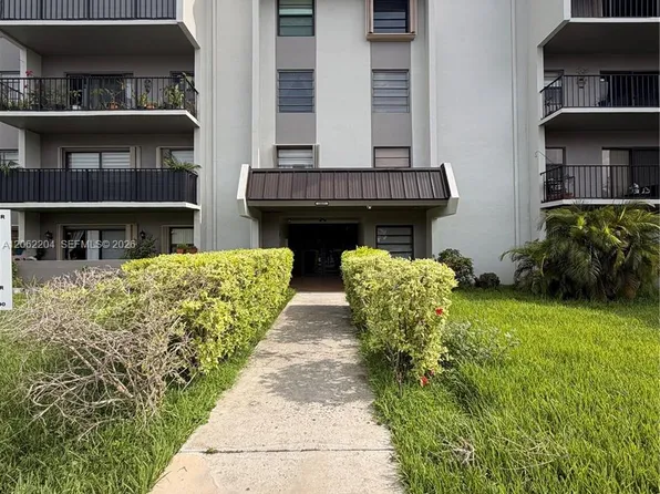 10431 N Kendall Dr APT D314, Miami, FL 33176