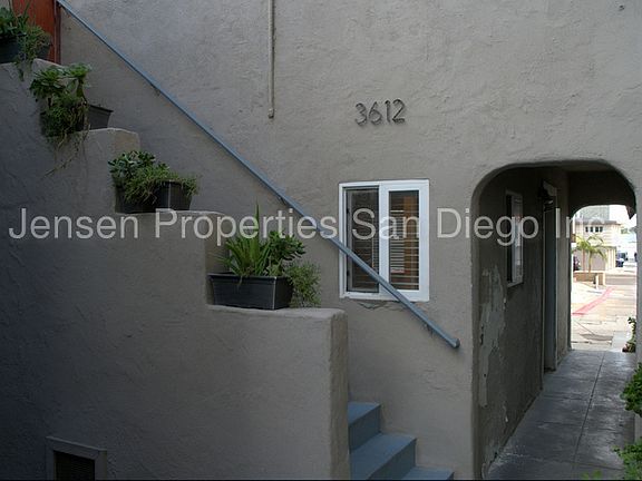 2nd image of 3614 Strandway