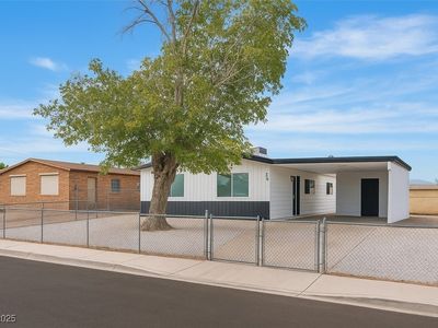 704 Kings Ave, North Las Vegas, NV, 89030