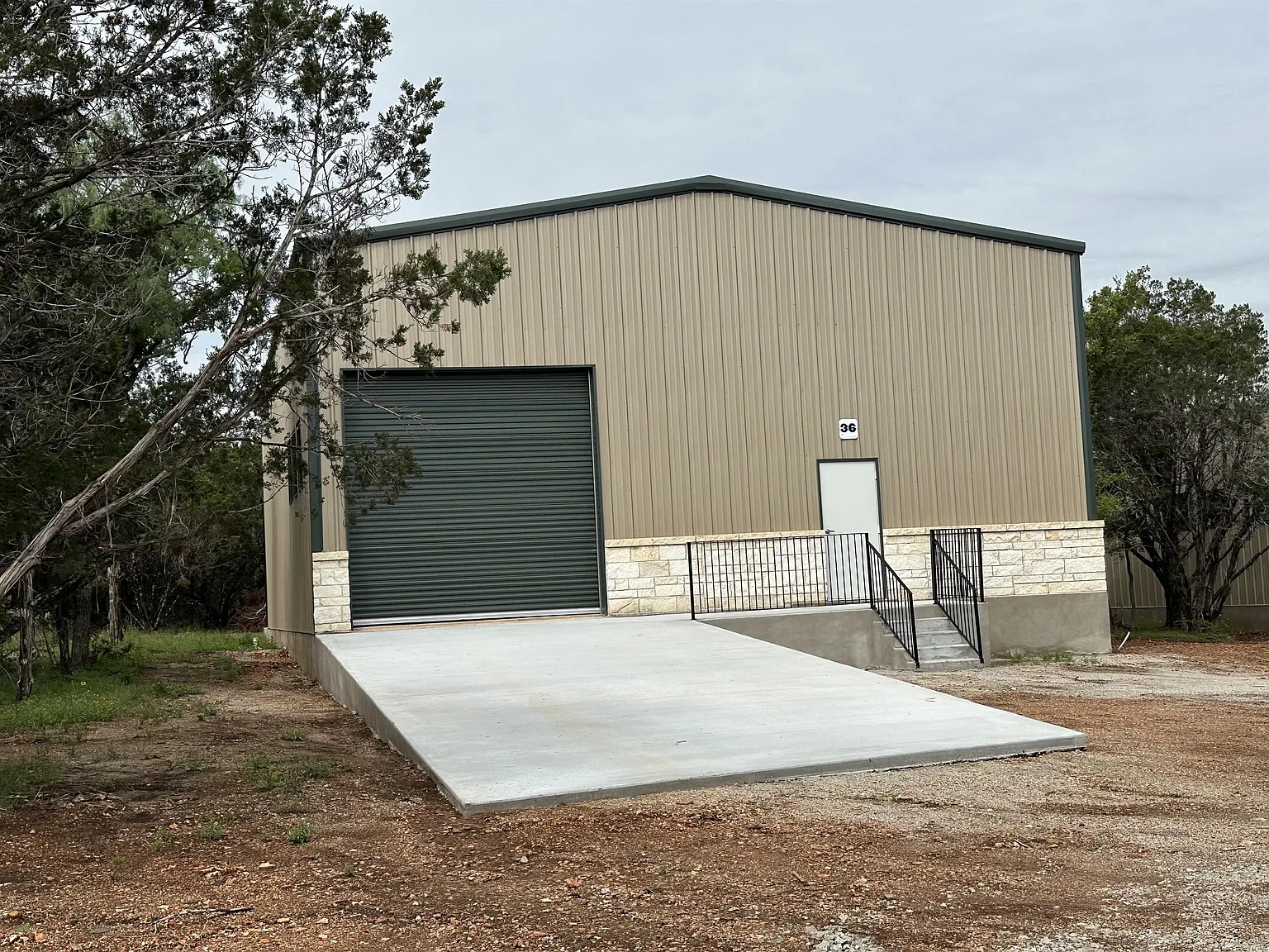 Atomic Warehouse Park - 36 — Photo 1