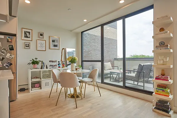 Rented by Bond New York | media 25