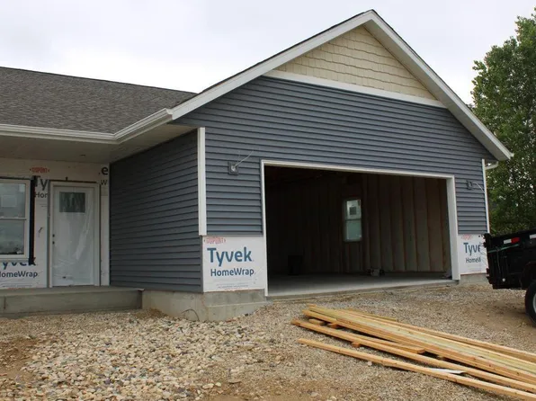 1797 Edgewood ROAD #14, Kewaskum, WI 53040