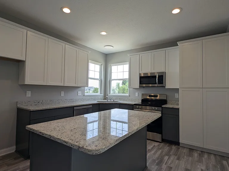 7301 Aster Way — Photo 31