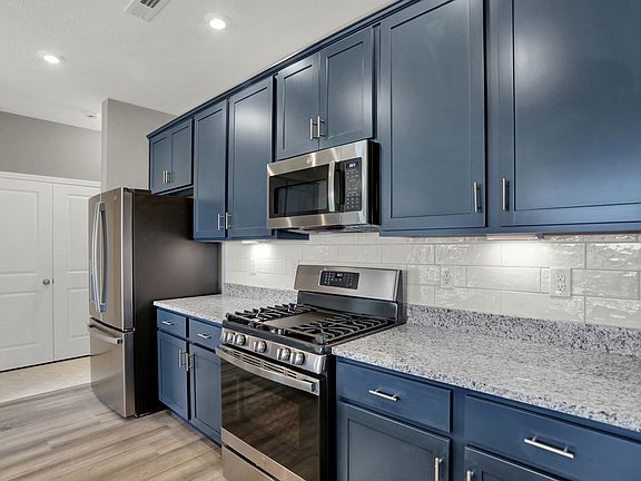 4th image of 5967 Seabrook Dr