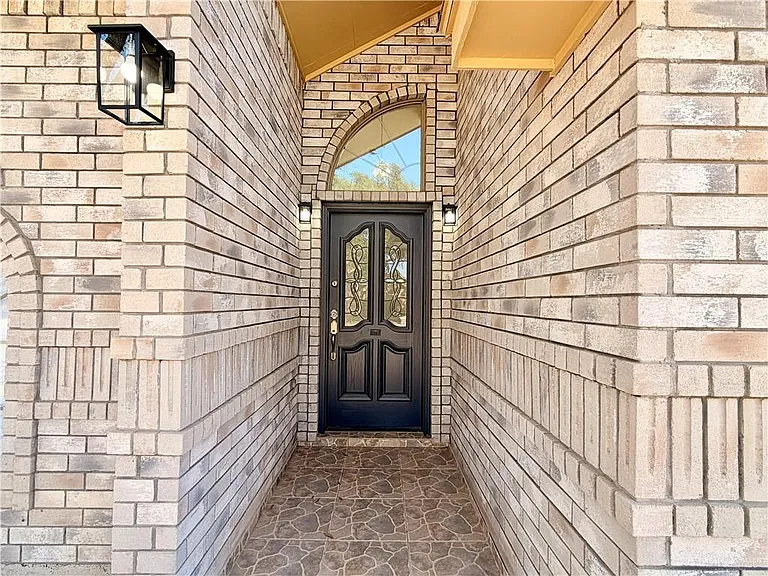 2505 W Sandpiper Ave — Photo 3