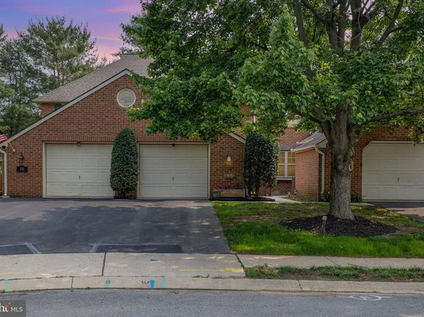 180 Summitville Ct, Lancaster, PA 17603