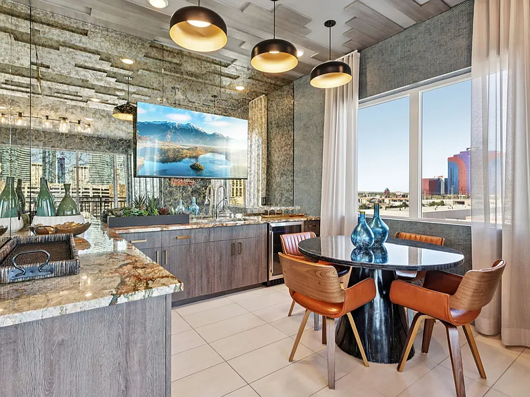 Lura Vegas Apartments — Photo 72