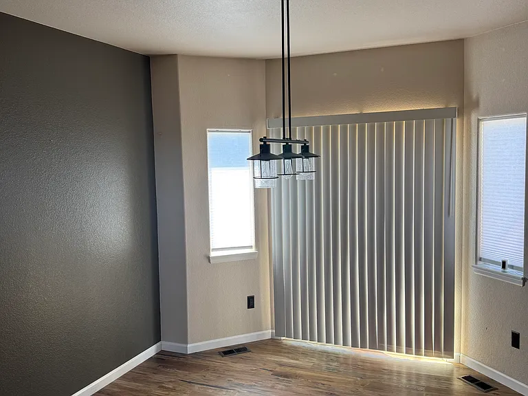 3757 Mount Flora St — Photo 5