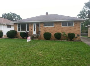 16012 Rowena Ave, Maple Heights, OH 44137