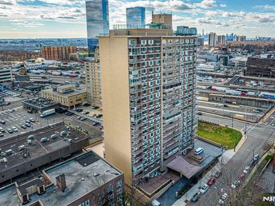 2150 Center Ave APT 21C, Fort Lee, NJ, 07024