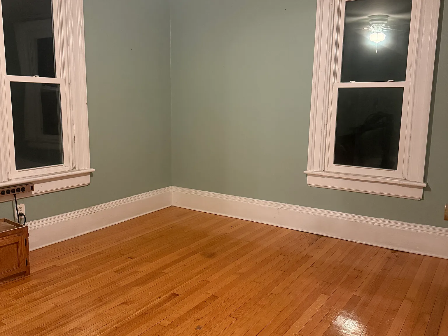 3 bed, 900 sqft, $2,300 — Photo 4