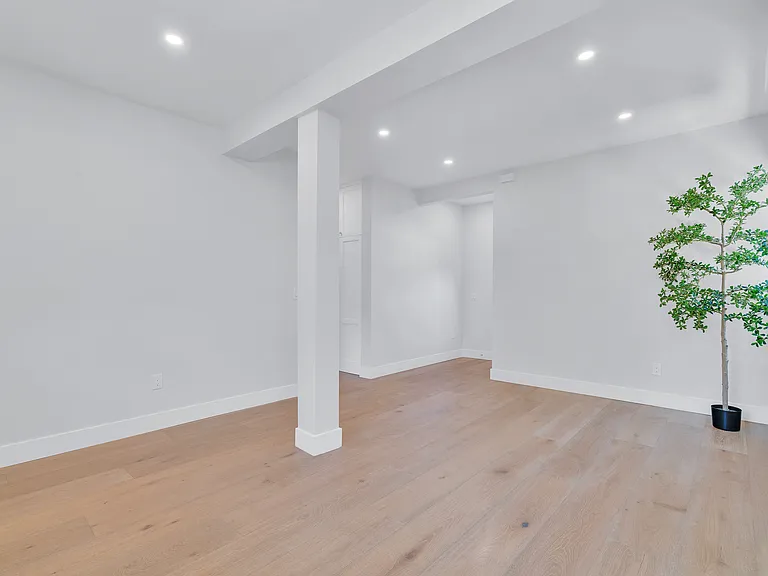 1022 Grant St #F — Photo 5