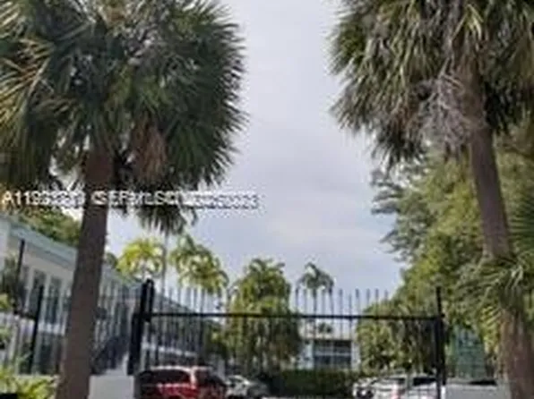 645 NE 77th St APT 8, Miami, FL 33138