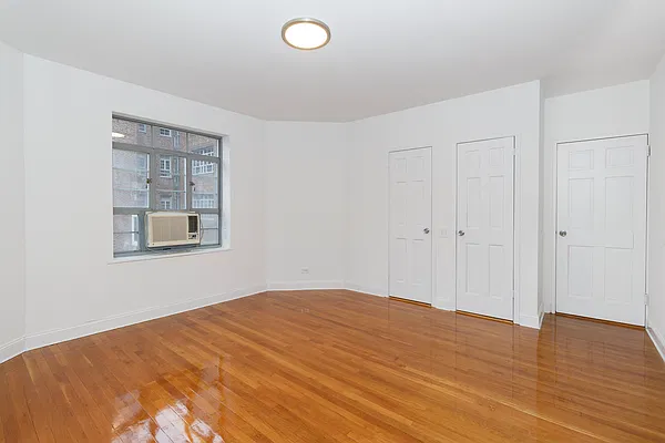 Rented by Siba Management Inc. | media 8