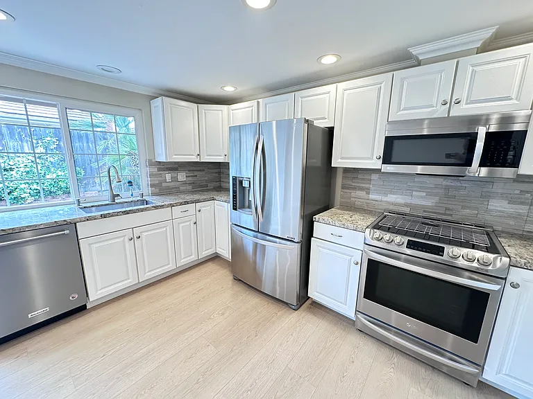17525 Plaza Gitana — Photo 10