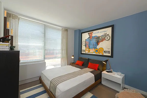 Rented by Greystar | media 42