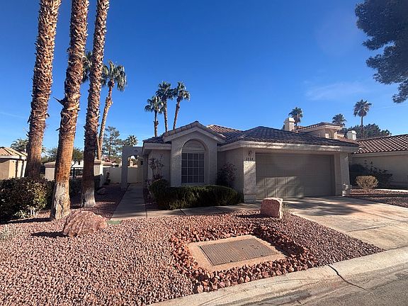 2nd image of 2544 Golden Sands Dr
