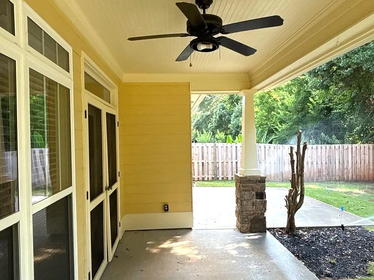 1018 Silver Lake Dr — Photo 44