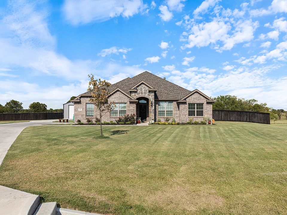 1st image of 5429 Twin Pines Ln